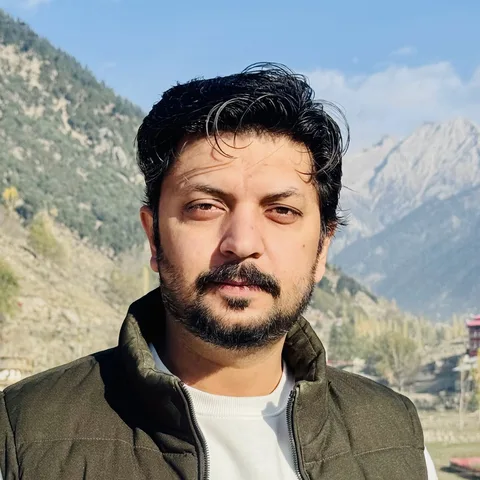 Portrait of Sarmad Samiullah
